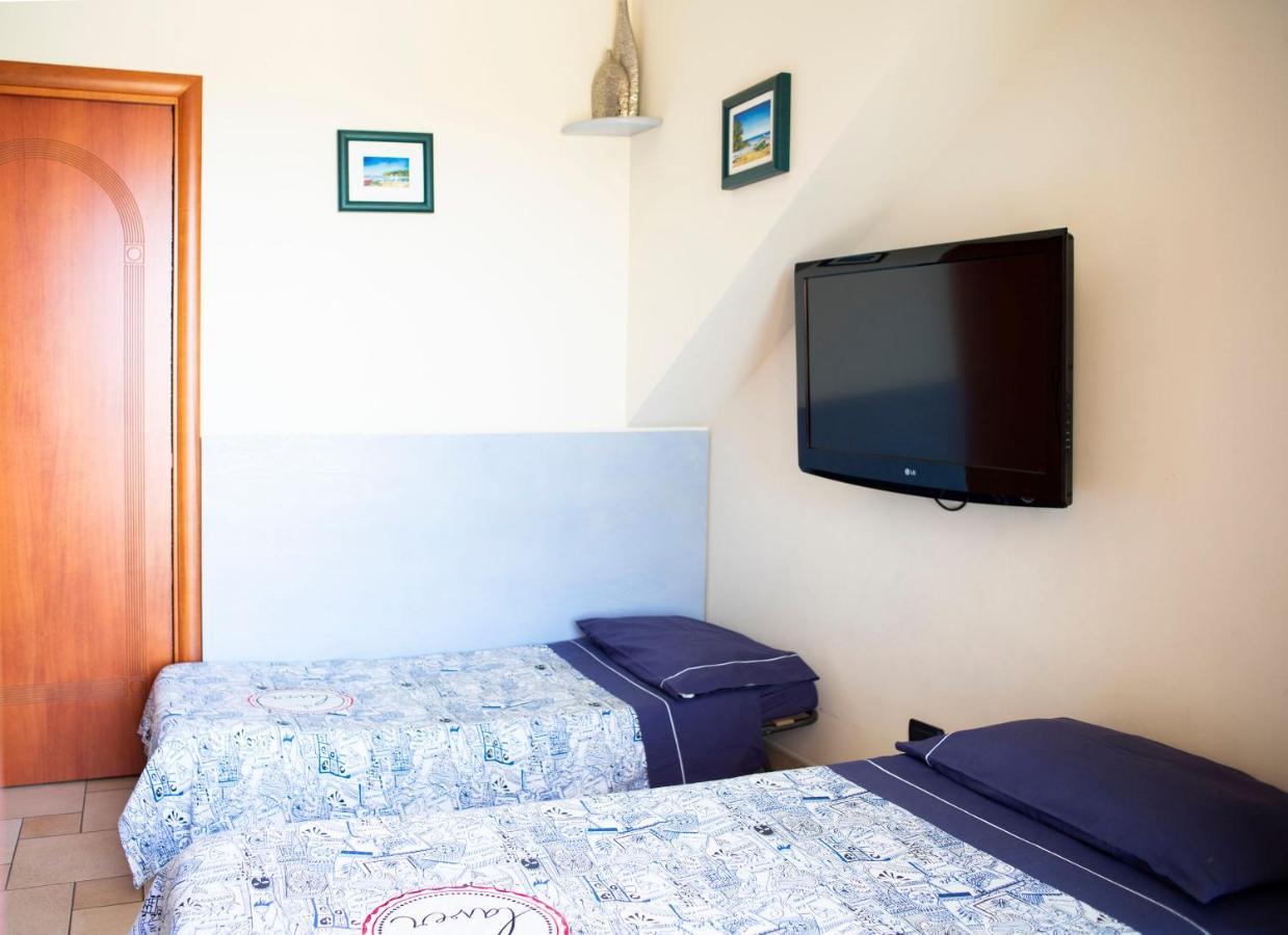 Il Fenicottero Hotel กวาร์ตู ซานเตเลนา ภายนอก รูปภาพ